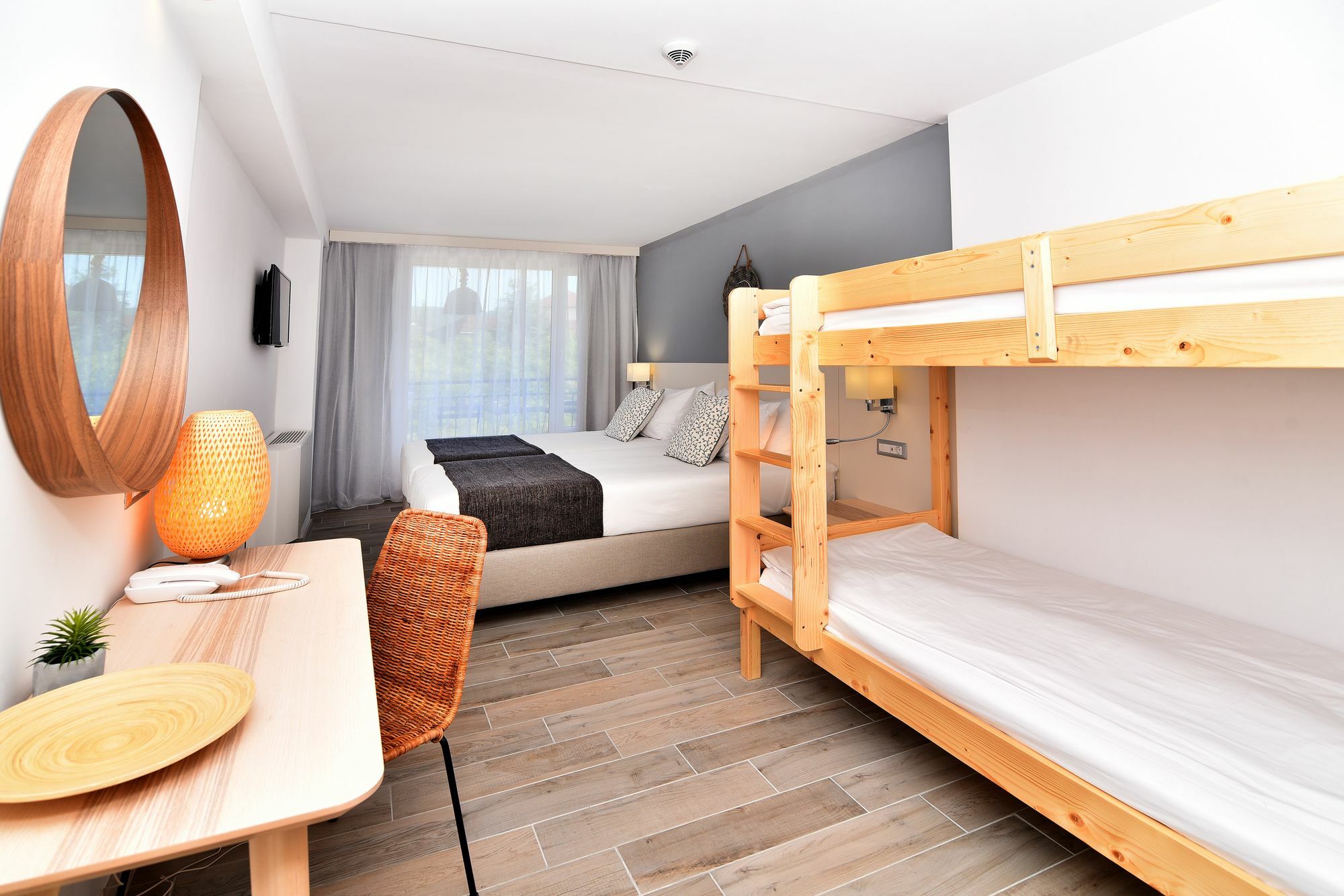 Ihotel ساني بيتش المظهر الخارجي الصورة